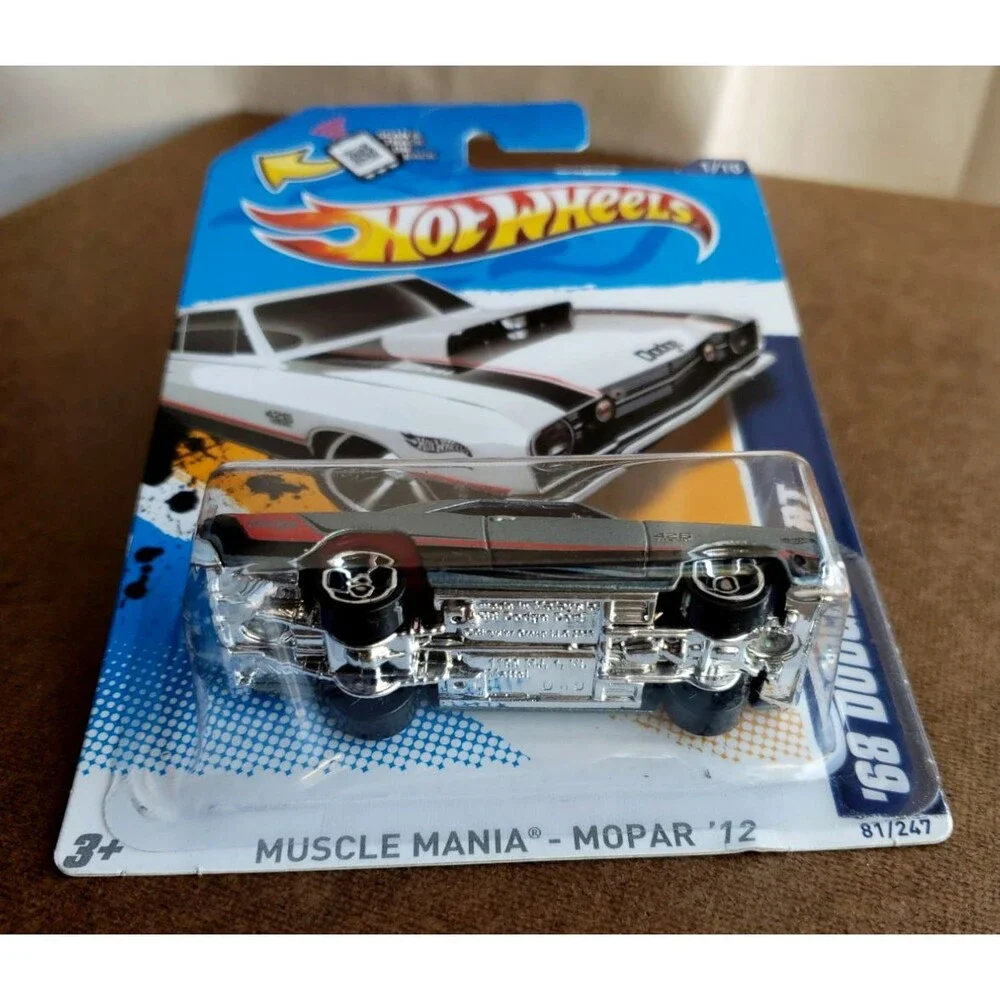 2012 Hot Wheels '68 DODGE DART Metalflake Gray Muscle Mania Mopar '12 01/10 1:64